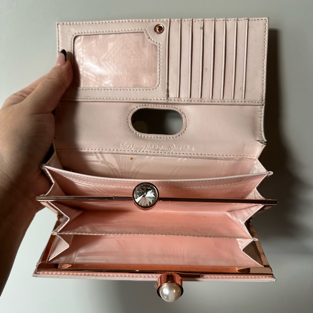 Wallet